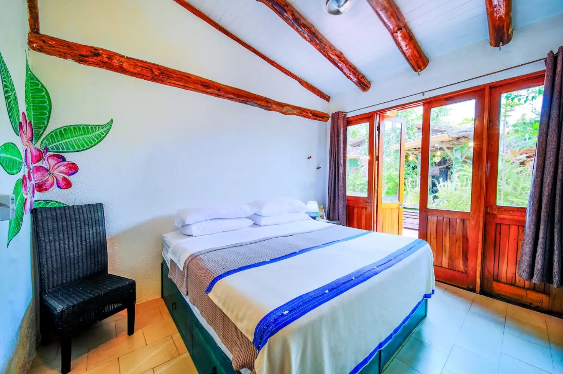 Jungle Bungalow 1 or 2 Person Private King Suite 2 - Costa Rica 2024