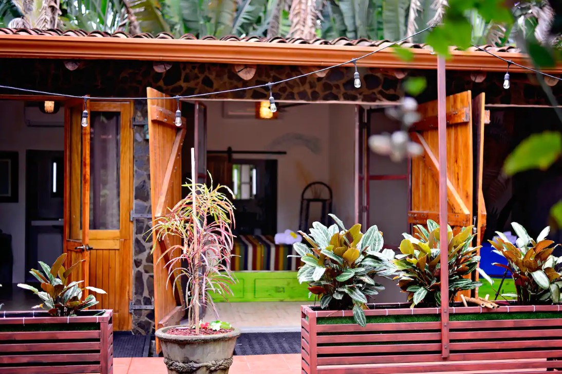 Jungle Bungalow 1 or 2 Person Private King Suite 2 - Costa Rica 2024 - Image 2