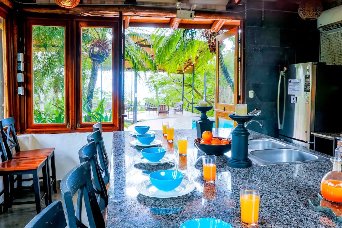 Jungle Villa 1, Floor 1 Shared Room - Costa Rica 2024 - Image 7