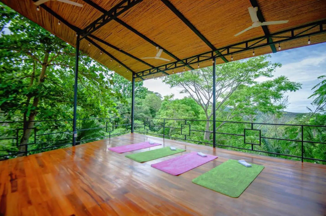 Jungle Villa 1, Floor 1 Shared Room - Costa Rica 2024 - Image 5