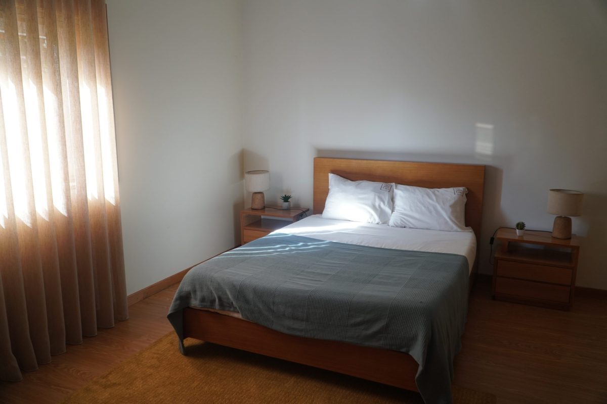 1 Person, Full Bed Private Room - Portugal 2024 - Image 3