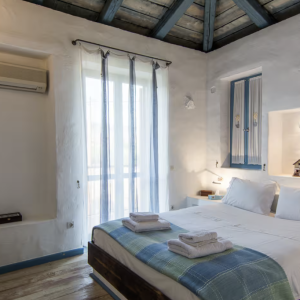 1 Person, Full Bed Room With Private Bath - Greece 2026